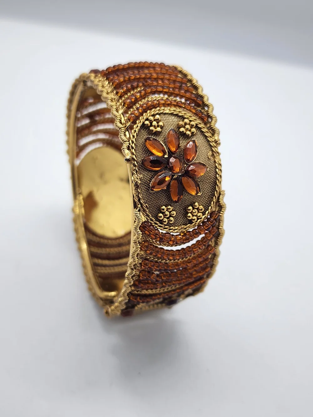 ✨️ 5 For 25 ✨️Gold-Tone Brown Crystal Flower Bangle Bracelet - Unbranded